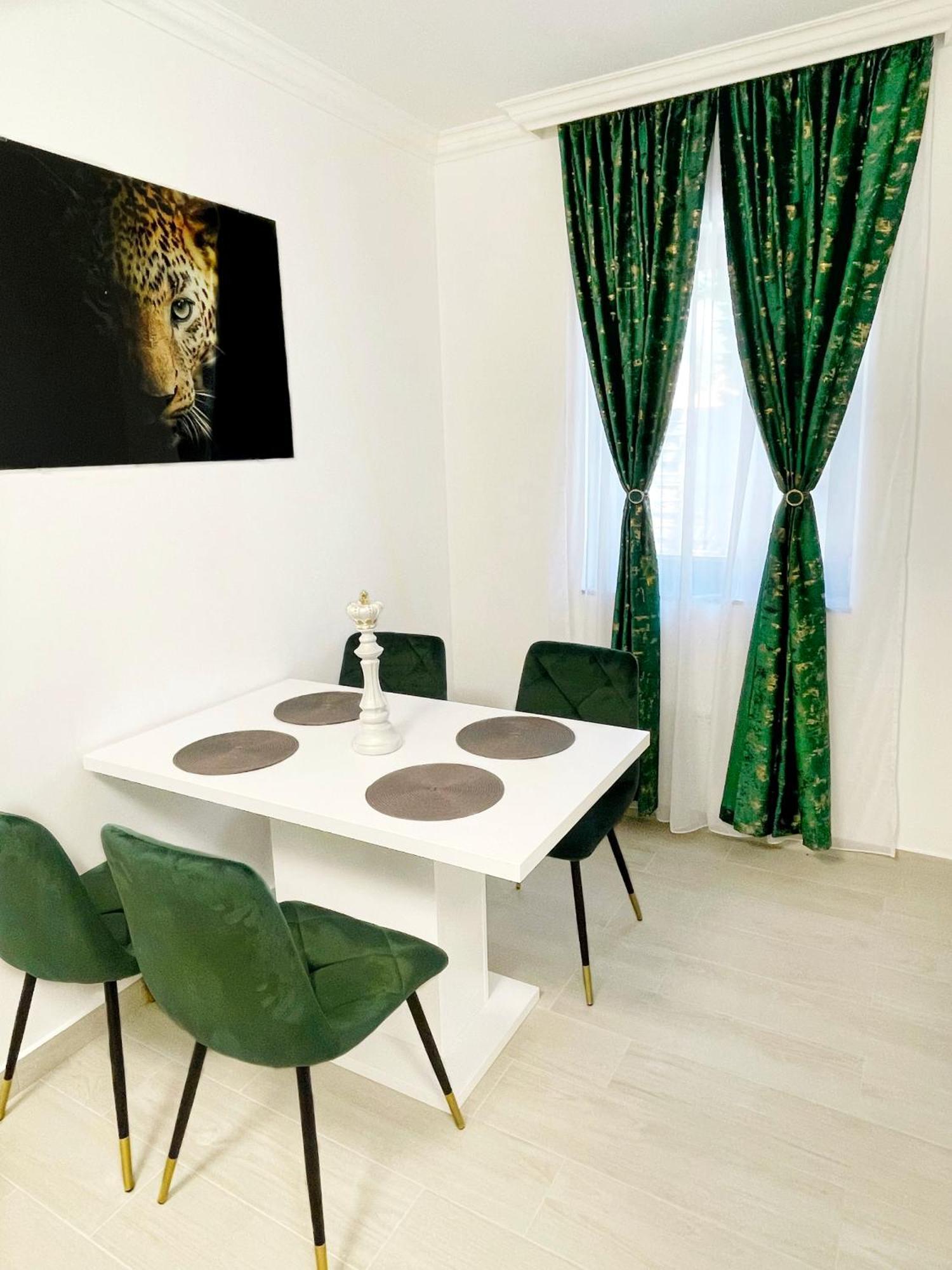 Rv Premium Apartments Arad Zewnętrze zdjęcie
